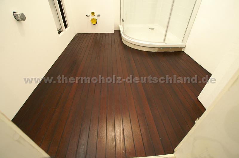 Badboden Marina Thermoesche (8).JPG - Badboden (Duschboden) Marina Thermoesche, mit sichtbarer Gummifuge durchgehend auf Estrich